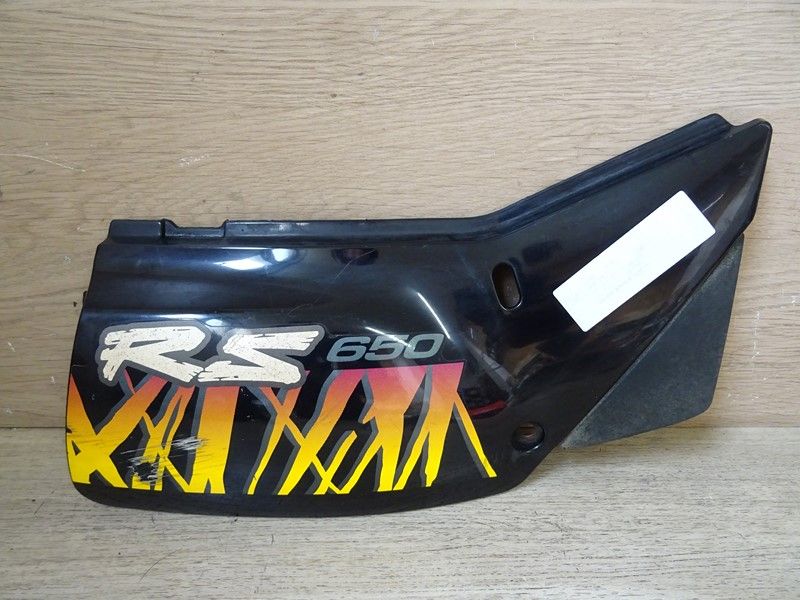 Cache latéral droit Suzuki 650 DRSE, R, RE type SP43A/SP44A/SP45A 1991/1995
