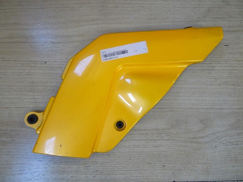 Couvre cadre droit Suzuki 750 GSXR type GR7BD 1992/1995 - 1100 GSXR type GU75D 1993/1996 (47511-17E01-R)