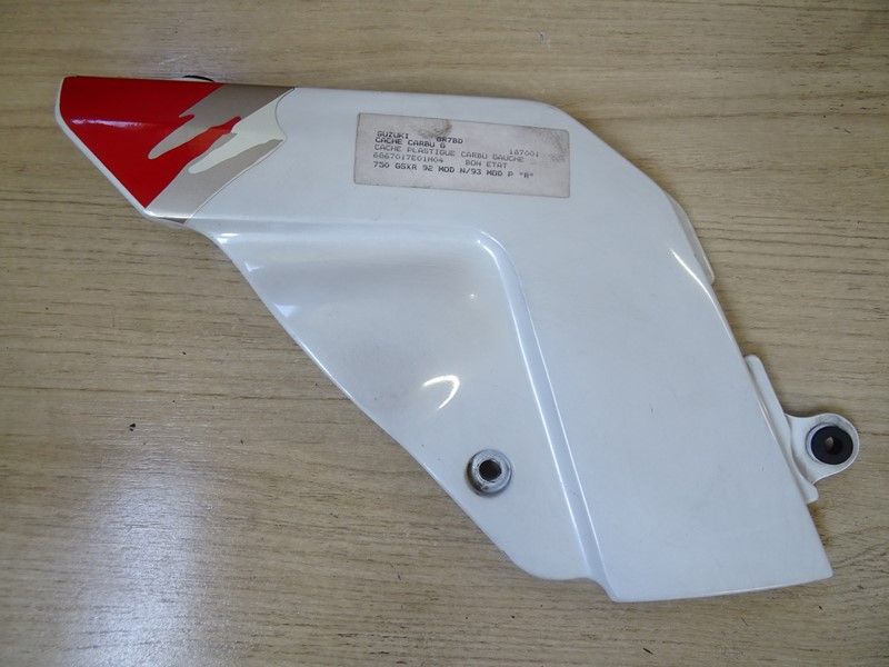 Couvre cadre gauche Suzuki 750 GSXR type GR7BD 1992/1995 - 1100 GSXR type GU75D 1993/1996 (47611-17E01-L)