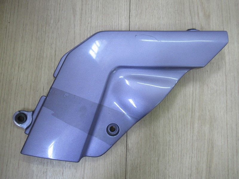 Cache latéral droit Suzuki 1100 GSXR 1994