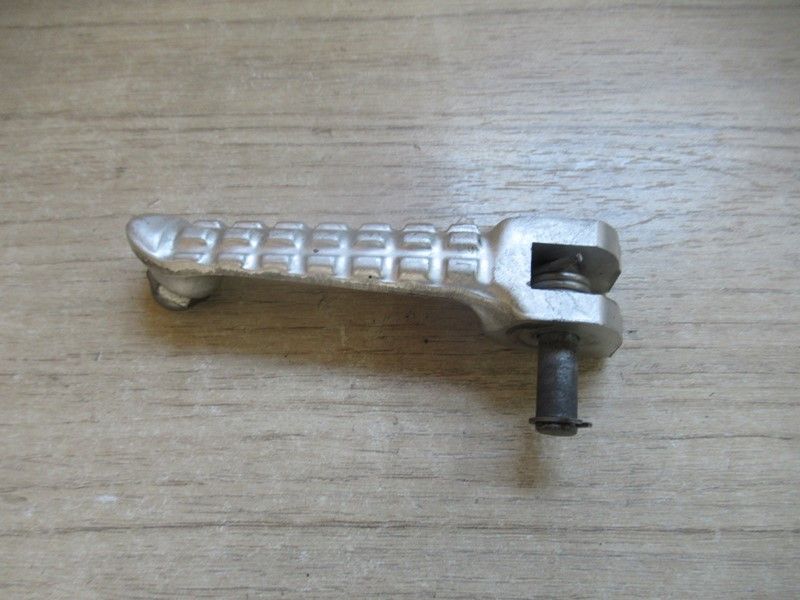 Repose pied avant gauche Moto Guzzi 1200 Griso 8V LSE00 2007/2013