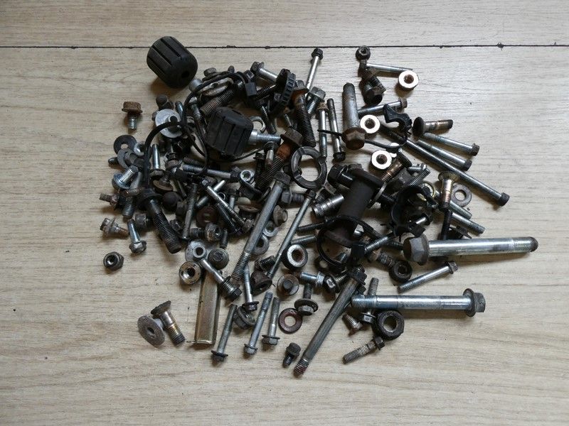 Lot de visserie Honda XL125 R JD16A 1993/1999