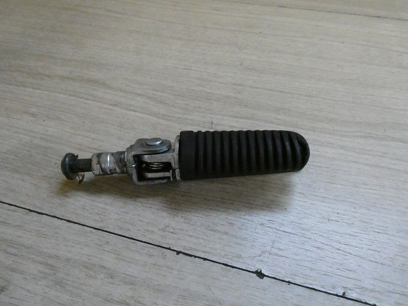 Repose pied avant droit Yamaha 1300 XJR 1999/2006 5EA