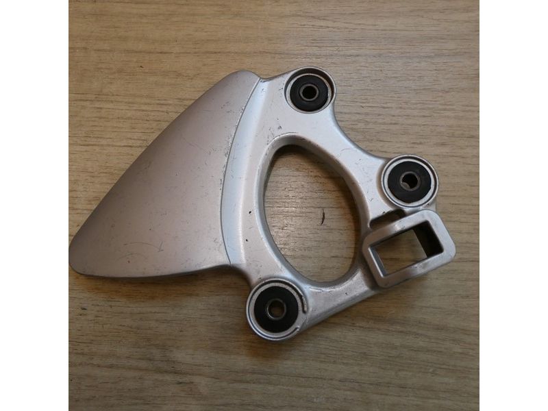 Platine repose pied avant droit Suzuki GSXF 750 1998/2006 JS1AK