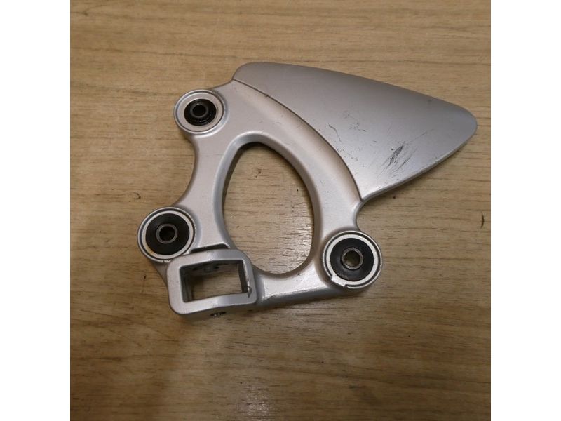 Platine repose pied avant gauche Suzuki GSXF 750 1998/2006 JS1AK