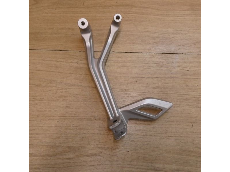 Platine arrière gauche Yamaha 125 YZF-R RE401 2021/2022