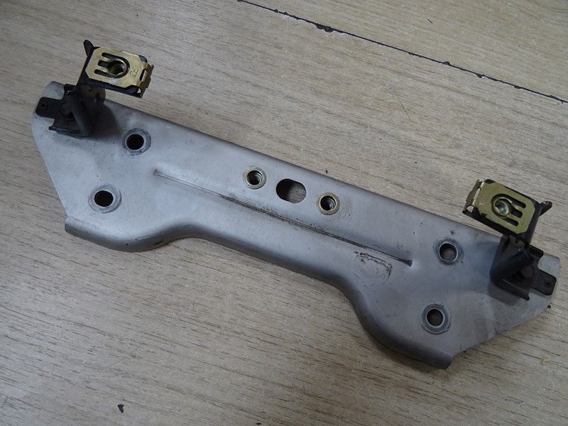 Support carénage de boucle arrière Triumph 955 Daytona 2002/2006