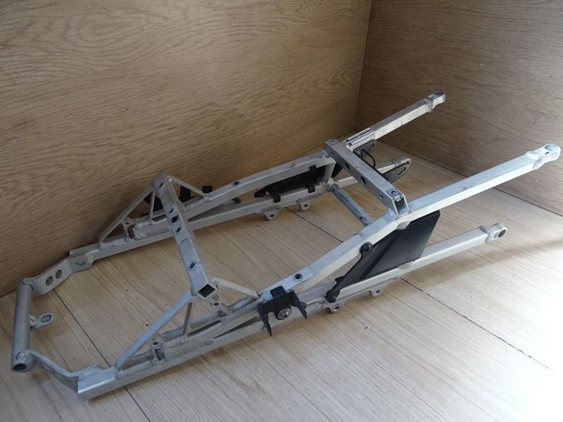 Boucle arrière Aprilia 1000 RSV R 2004/2009