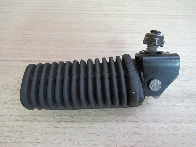 Repose-pied arrière droit BMW K 75 K569, K 100 K589 1982-1996