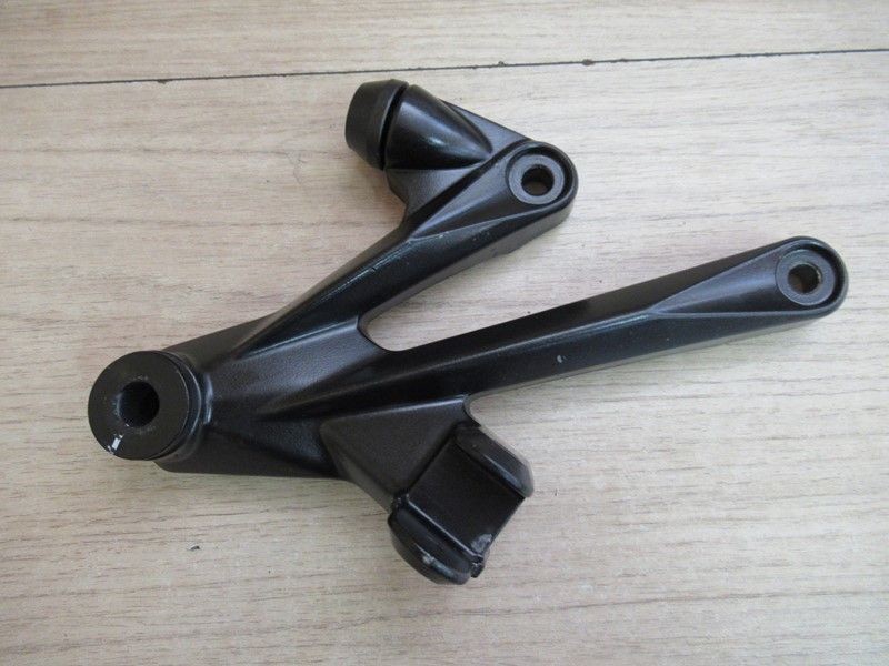 Platine repose-pied arrière droit Kawasaki ZZR 1400 2006-2011