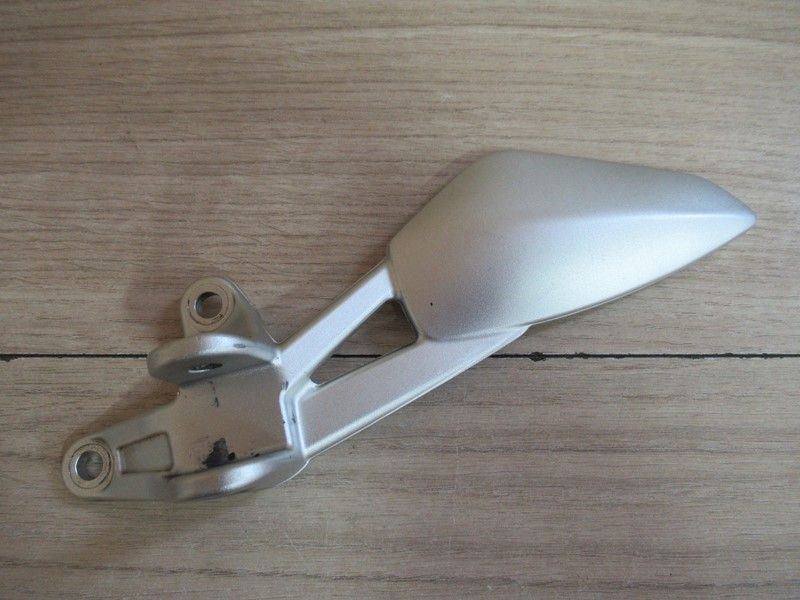 Platine repose-pied avant gauche BMW K 1200 S 2003-2008 (46717660153)