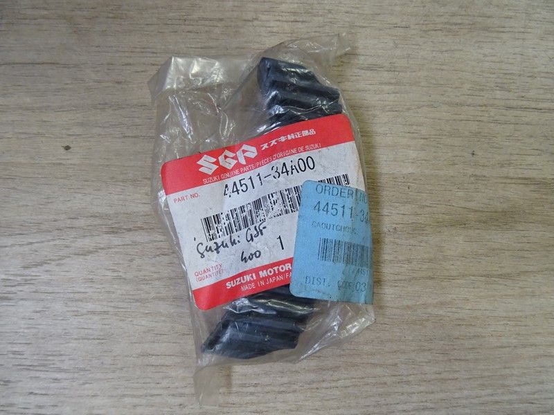 Caoutchouc Suzuki 500 GSE type GM51A 1989/1999 (44511-34A00)