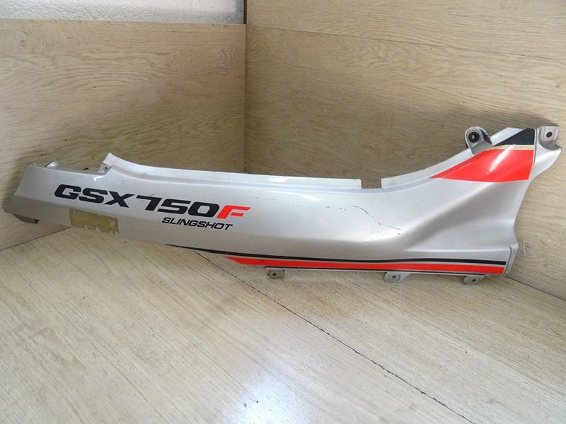 Carénage arrière droit Suzuki 750 GSXF type GR78A 1989/1996 (47111-20C00)