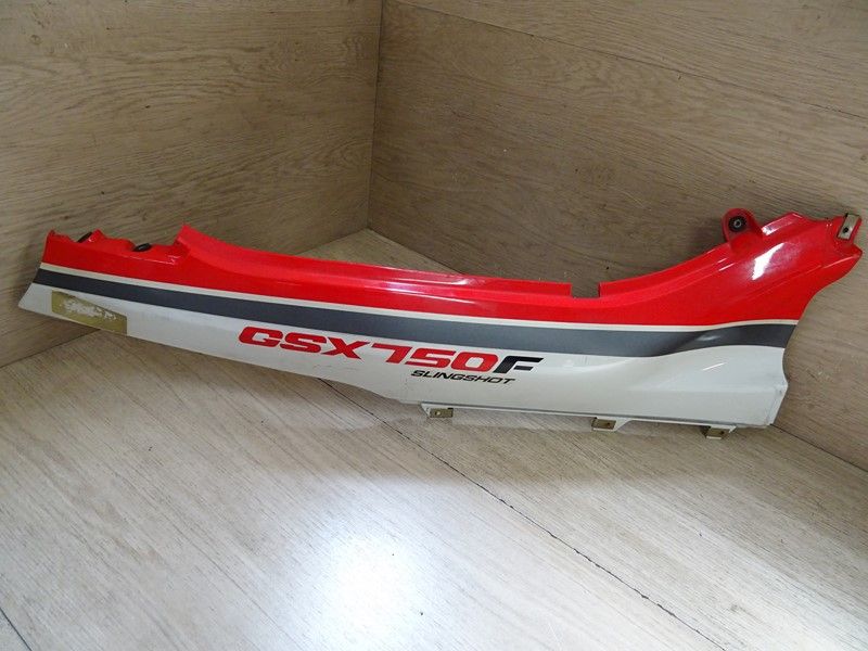 CARÉNAGE ARRIÈRE DROIT Suzuki 750 GSXF type GR78A 1989/1996