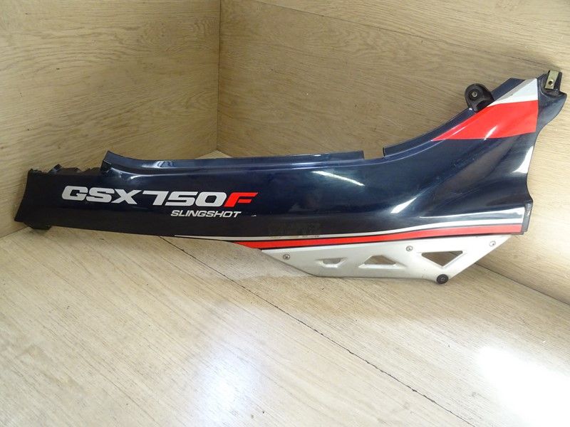Carénage arrière droit Suzuki 750 GSXF type GR78A 1989/1996 (47111-20C00)