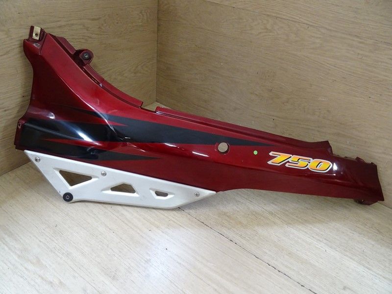 Carénage arrière gauche Suzuki 750 GSXF type GR78A 1989/1996 (47211-20C00)