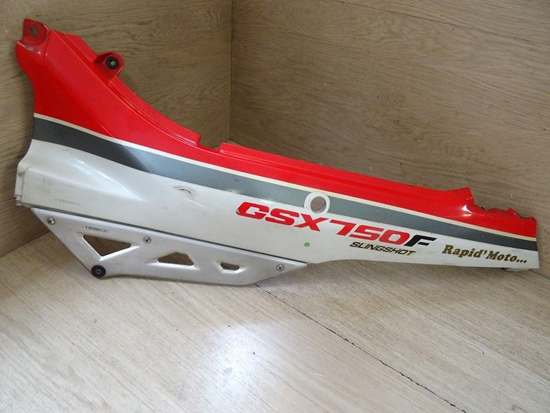 Carénage arrière gauche Suzuki 750 GSXF type GR78A 1989/1996 (47211-20C00)