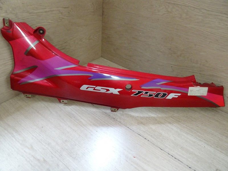 Carénage arrière gauche Suzuki 750 GSXF type GR78A 1989/1996 (47211-20C00)