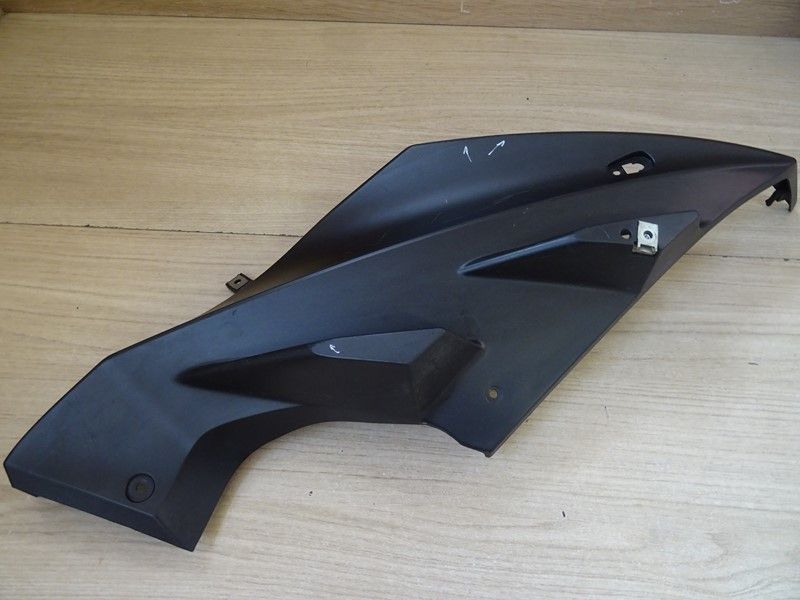 Carénage supérieur avant droit Yamaha 125 YZF-R 2008/2018 (5D7-F835H)