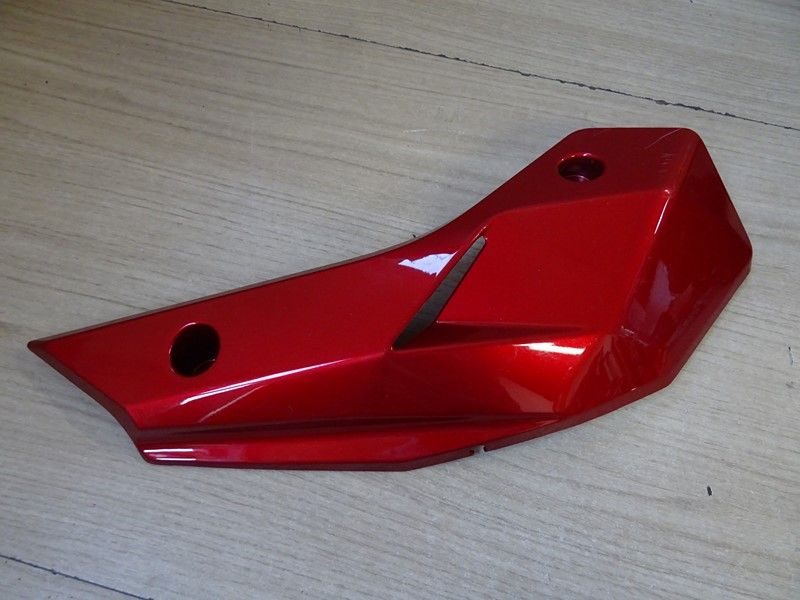 Demi sabot droit Suzuki 950 GSX-S 2022/2023 (94471-07L0)
