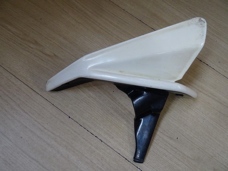 Carénage avant droit Moto Guzzi 850 Le Mans 3 1981/1984 1000 Le Mans 4 1984/1986
