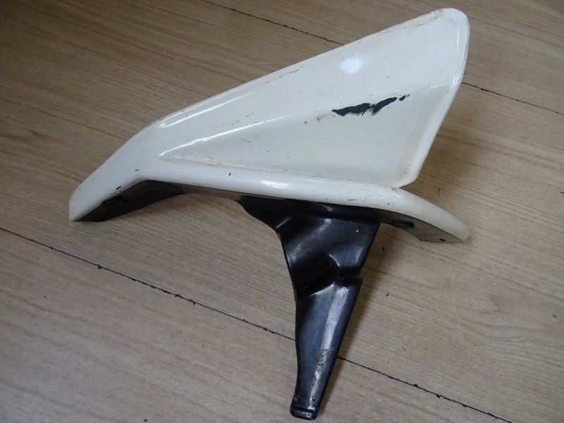 Carénage avant droit Moto Guzzi 850 Le Mans 3 1981/1984 1000 Le Mans 4 1984/1986