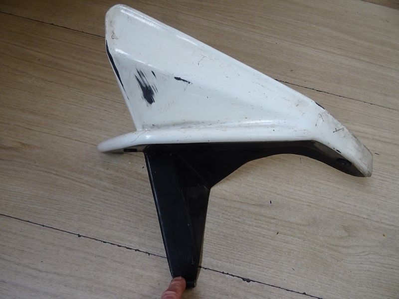 Carénage avant gauche Moto Guzzi 850 Le Mans 3 1981/1984 1000 Le Mans 4 1984/1986