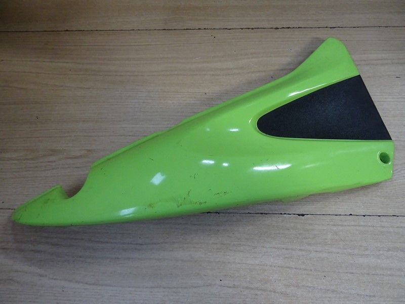 Carénage arrière droit BMW F650 -/ST Funduro type E169 1996/1999