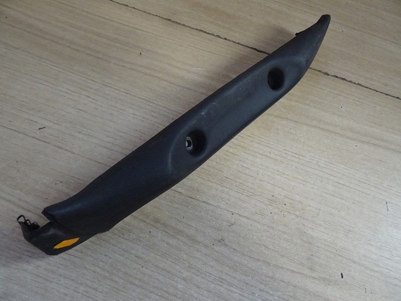 Habillage central de radiateur d'eau BMW F650 -/ST Funduro type E169 1996/1999