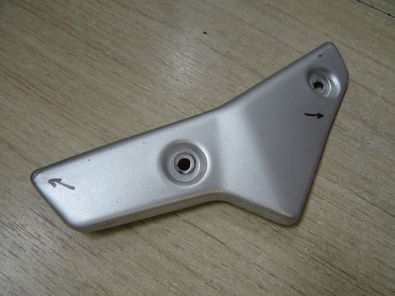Ecope droite de radiateur  Triumph 765 Street Triple 2020/2023