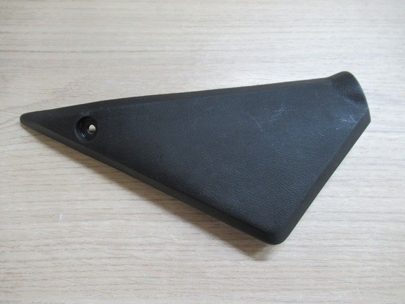 Cache colonne de direction droit Suzuki GSF 600 Bandit 1995-1999