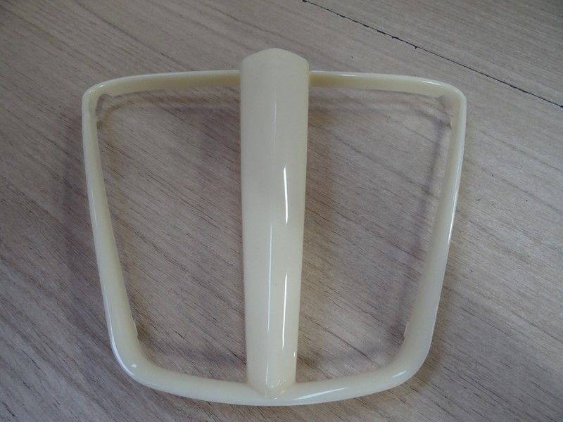 Enjoliveur de radiateur Piaggio MP3 toutes cylindrées 2006/2014 (672333)