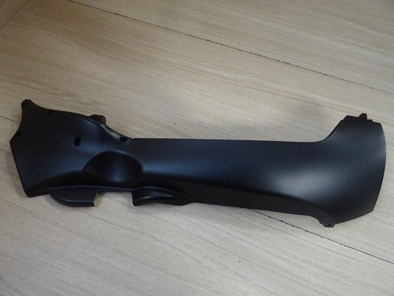 Carénage arrière droit Piaggio MP3 toutes cylindrées 2007/2016 (623070)