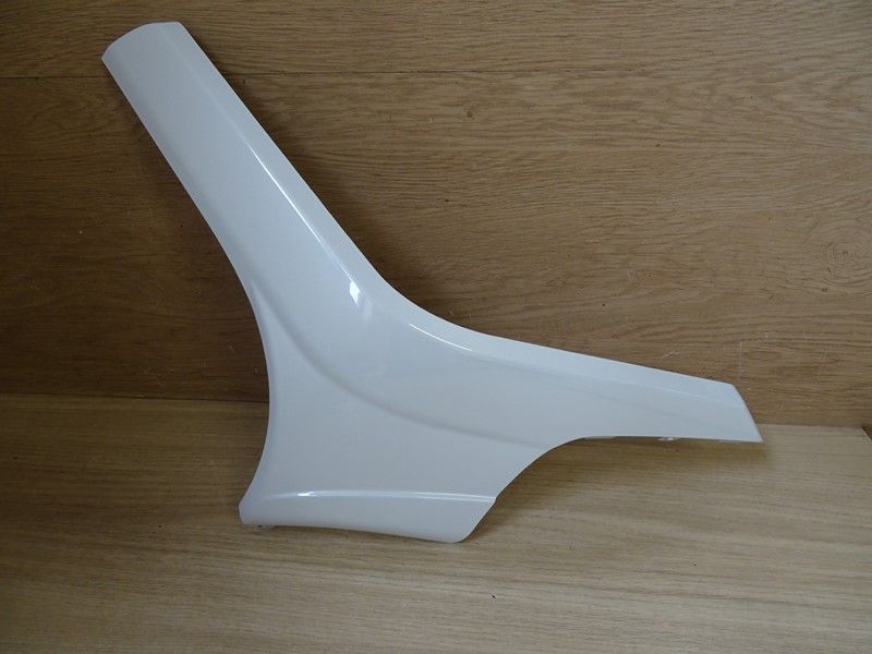 Carénage avant gauche Suzuki AN 650 Burgman 2013/2017 (48181-26J00-RB5)