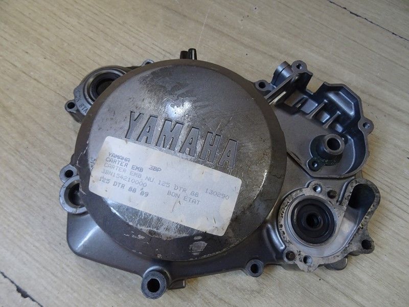 Couvercle  d'embrayage  Yamaha 125 DTR type 3BP, 3NC et 3RM 1989/1998