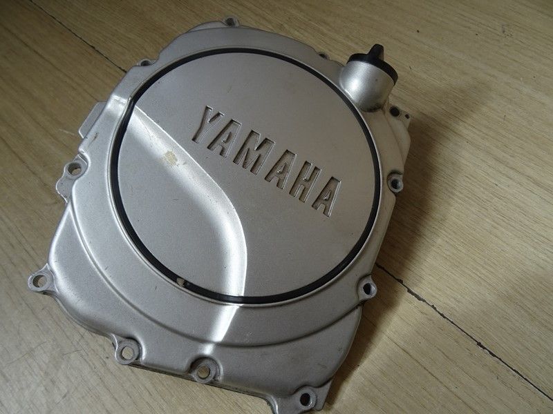Couvercle  d'embrayage  Yamaha 
1000 FZR type 3LF 1989/1990