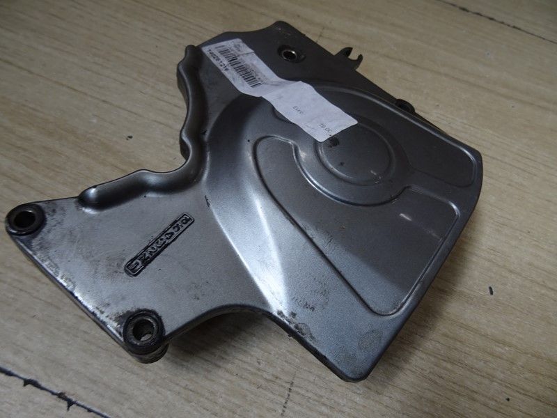 Carter de sortie de boite Kawasaki 
ZZR 600 type ZX600E 1993/2003
