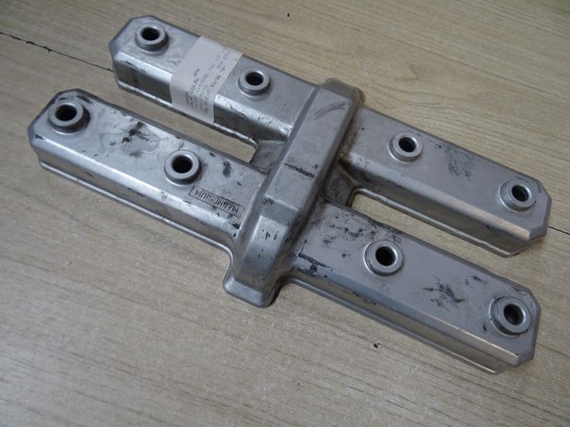 Cache culbuteurs Yamaha 
750 YZF type 4FM 1993/1996