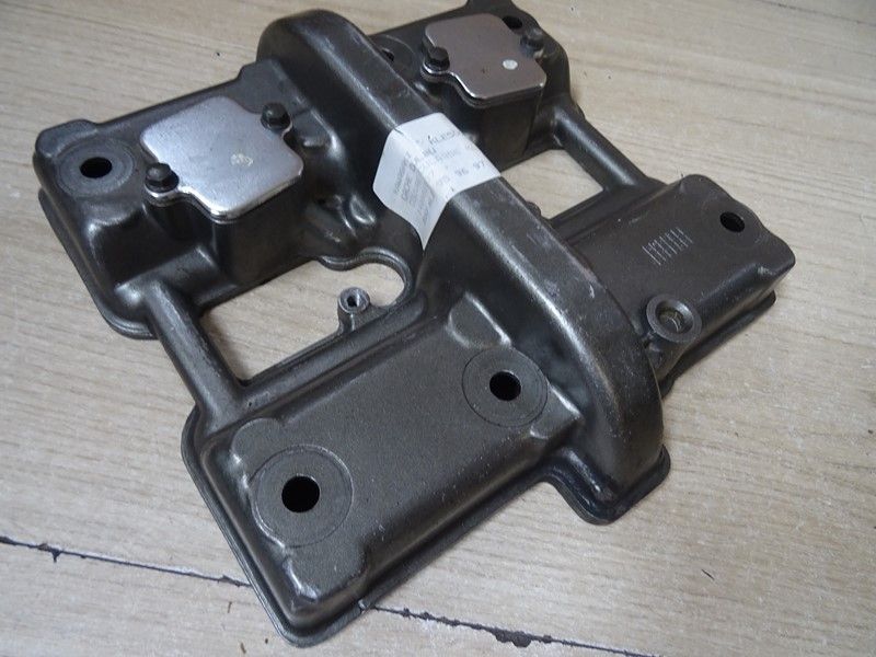 Cache culbuteurs Kawasaki 
500 KLE type KL500A 1991/2004