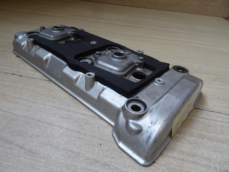 Cache culbuteurs Kawasaki 
ZX7R type ZX750P 1996/2003
