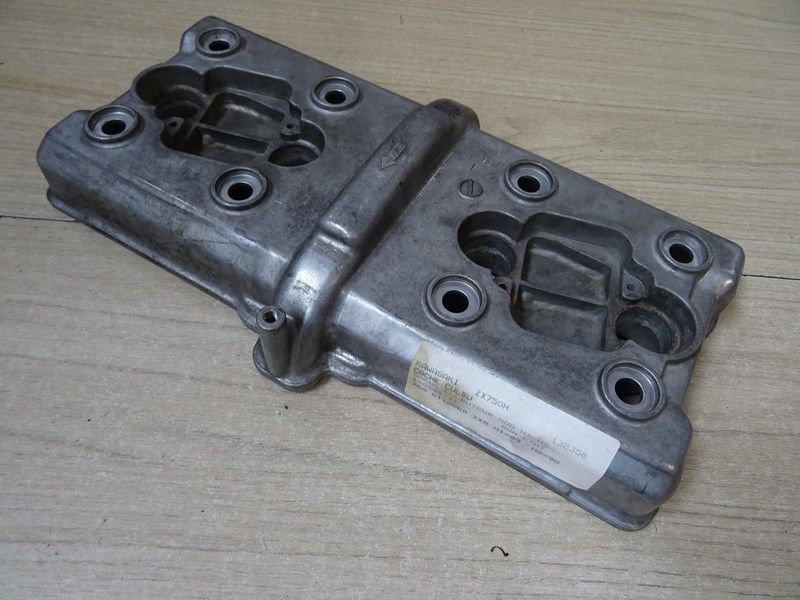 Cache culbuteurs Kawasaki 
750 ZXR type ZX750H 1989/1990 // 
GPX 750 R type ZX750F 1987/1990