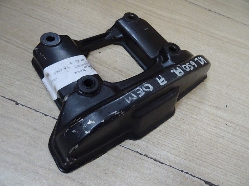 Cache culbuteurs Kawasaki 
650 KLR type KL650A 1987/1989