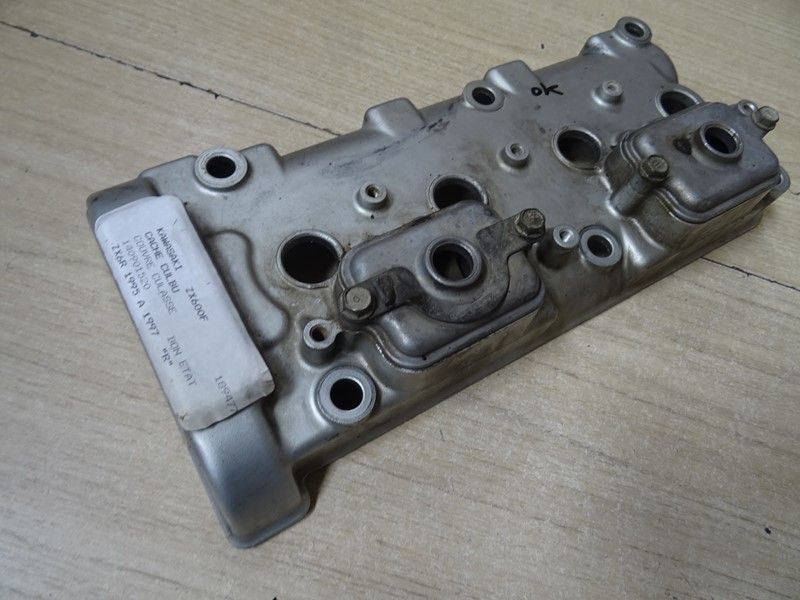 Cache culbuteurs Kawasaki 
ZX6R type ZX600F 1995/1997