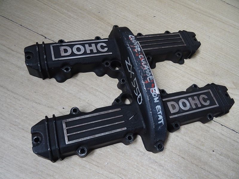 Cache culbuteurs Kawasaki 
550 GPZ type ZX550A 1984/1986