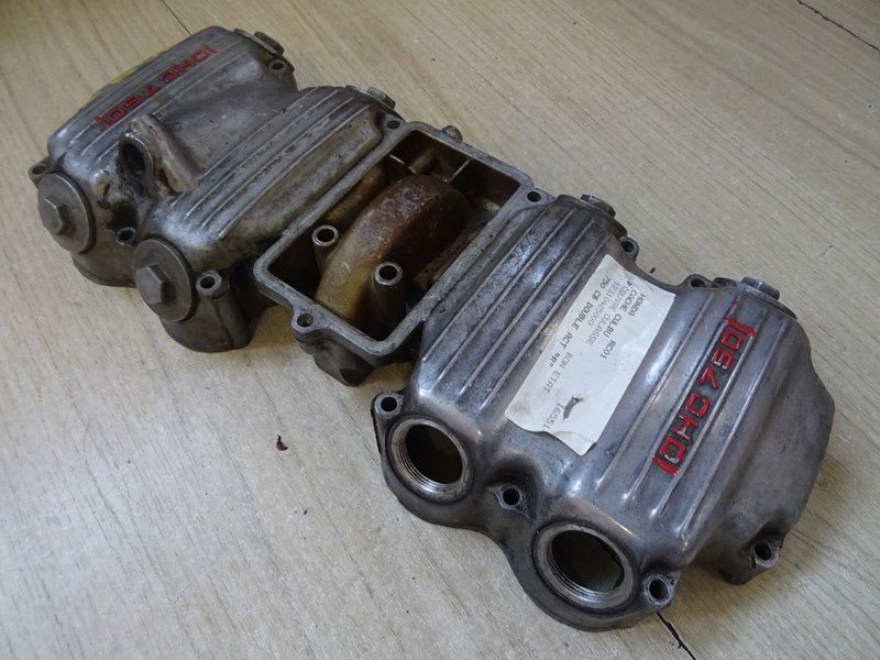 cache culbuteur Honda CB 750 Four 1969/1977 