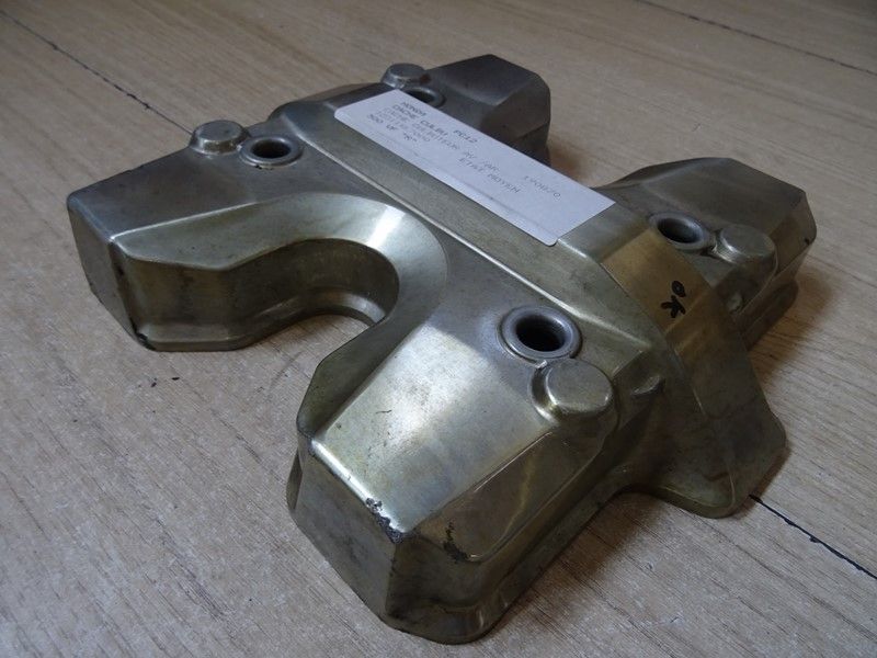 Cache culbuteur avant ou arrière Honda VF 500 F2 type PC12 1984/1987