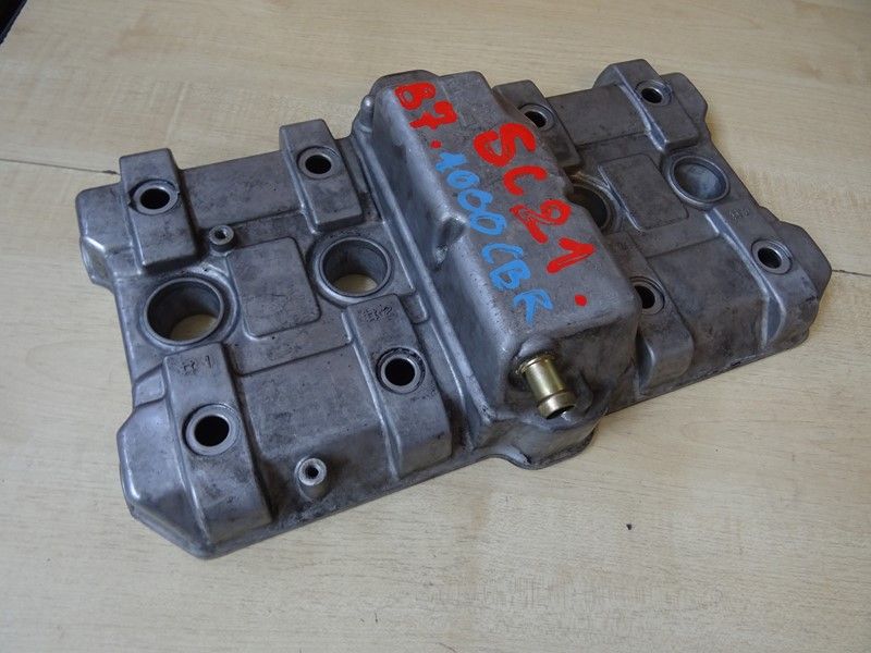 Cache culbuteur Honda 1000 CBR type SC21 1987/1988