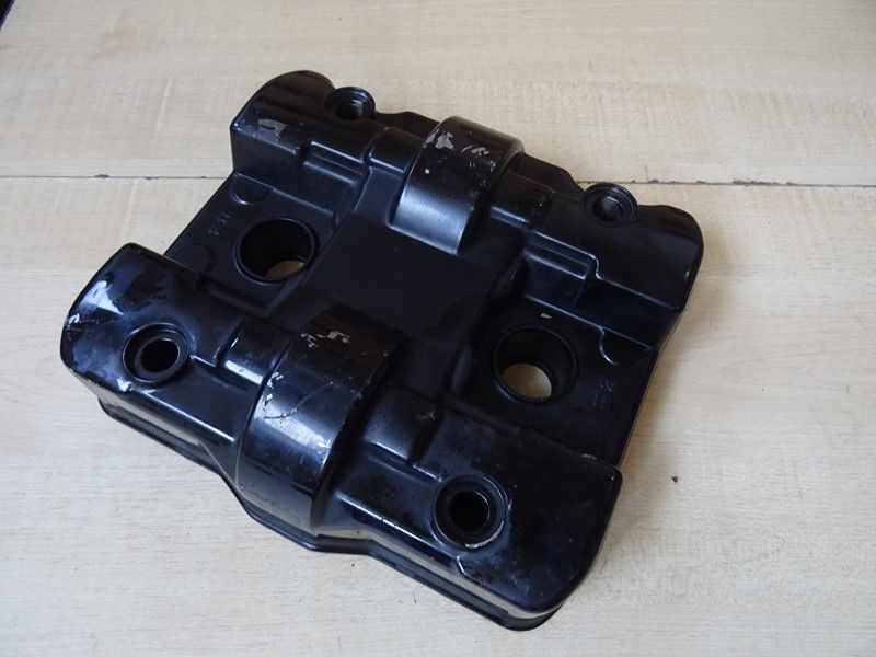 Cache culbuteur avant Honda 750 VFR type RC24 1986/1989
