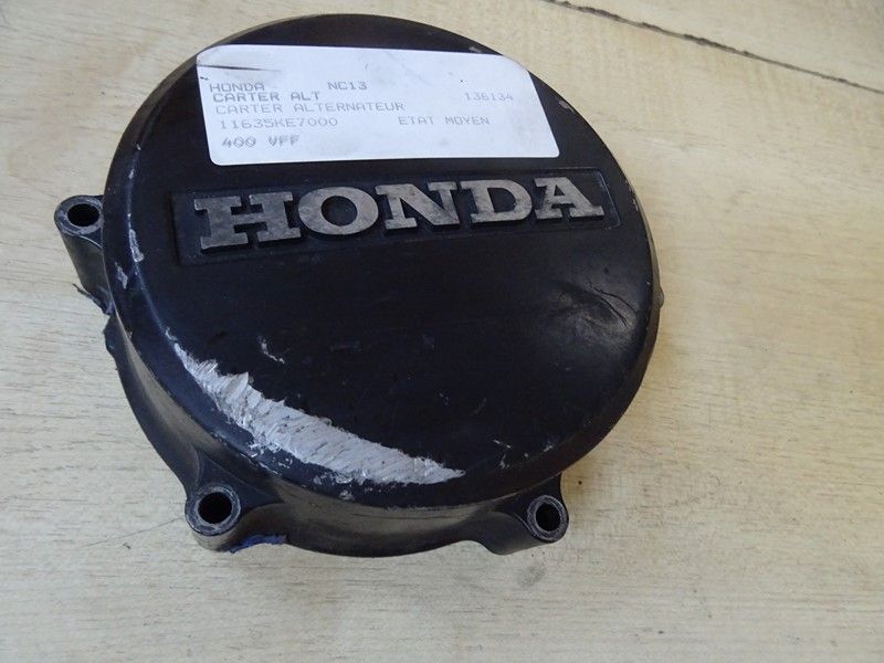Carter d'alternateur Honda  
VF 500 F2 type PC12 1984/1987