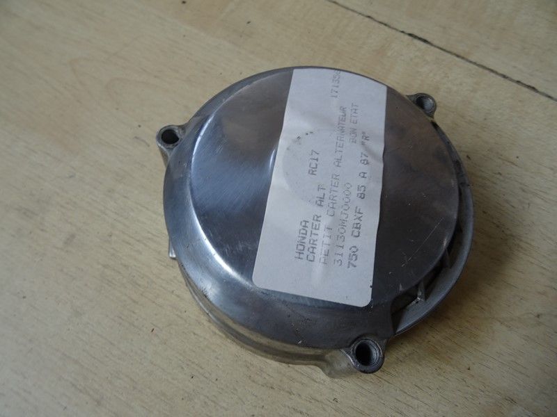 Couvercle de carter d'alternateur Honda 750 CBX F type RC17 1985/1987